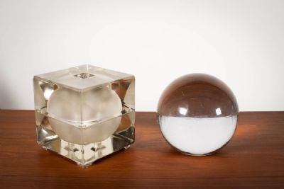 A SQUARE GLASS TABLE LIGHT, at deVeres Auctions