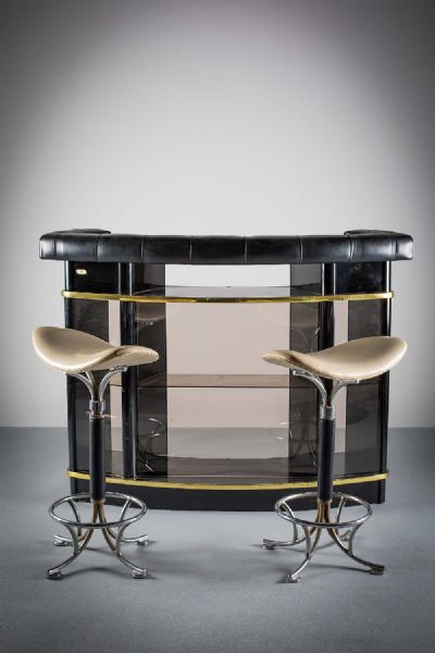 COCKTAIL BAR at deVeres Auctions
