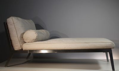A FLEXIFORM 'HAPPY' DAYBED, LINEN, by Antonio Citterio sold for €1,200 at deVeres Auctions