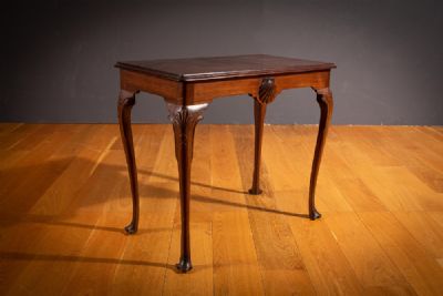 AN IRISH MAHOGANY SILVER TABLE, EARLY 19th CENTURY at deVeres Auctions