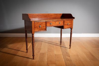 A GEORGE IV MAHOGANY SIDE TABLE at deVeres Auctions