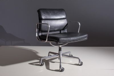 A SOFT PAD EA207 DESK CHAIR, by CHARLES AND RAY EAMES sold for €1,200 at deVeres Auctions