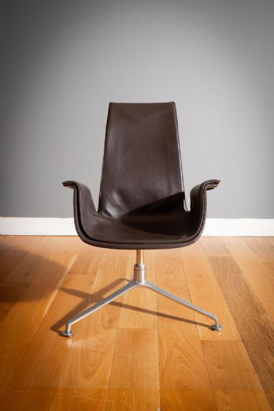 A BROWN LEATHER 6727 SWIVEL CHAIR, by KNOLL  at deVeres Auctions