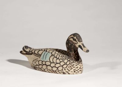 DUCK by Oisin Kelly sold for €600 at deVeres Auctions