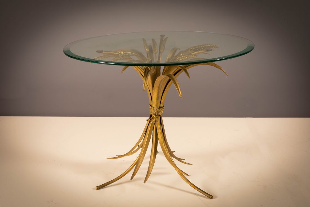 A GILT METAL SHEAF OF WHEAT CIRCULAR LOW TABLE, FRENCH 1970's.
