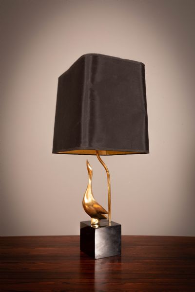 A GILT TABLE LAMP, FRENCH 1970s. at deVeres Auctions