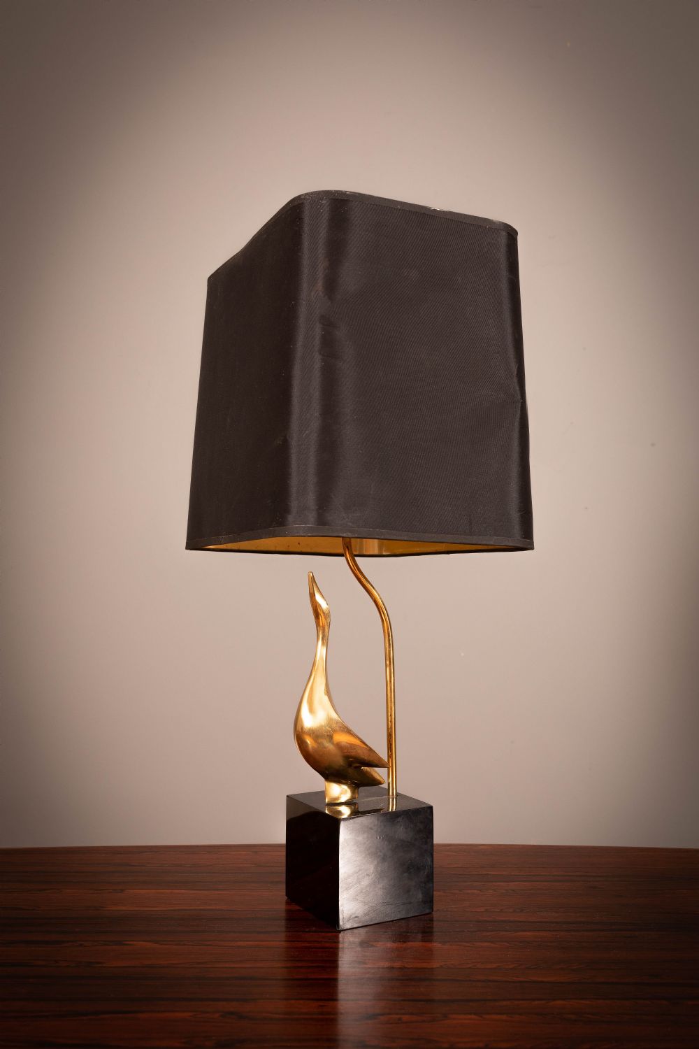 A GILT TABLE LAMP, FRENCH 1970s.