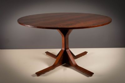 A FINE ROSEWOOD CIRCULAR DINING TABLE, ITALIAN at deVeres Auctions