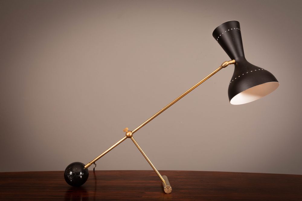 A BRASS DESK LAMP, ITALIAN 1960s,