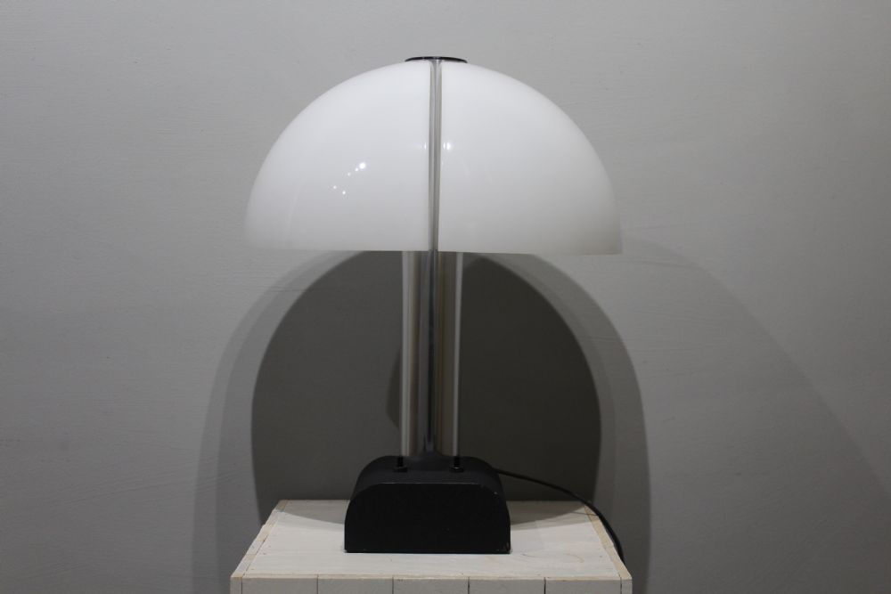 AN ITALIAN DESK LAMP by STILNOVO,  at deVeres Auctions