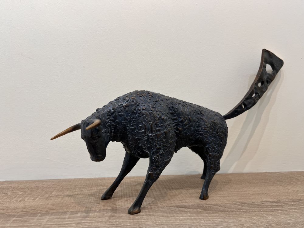 BULL by Ronan Halpin  at deVeres Auctions