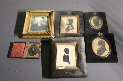 206 by COLLECTION OF MINIATURES AND CAMEOS  at deVeres Auctions