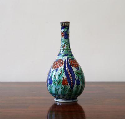 61 by AN IZNICK VASE  at deVeres Auctions