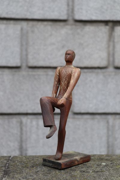 IRISH DANCER by Oisin Kelly sold for €1,700 at deVeres Auctions